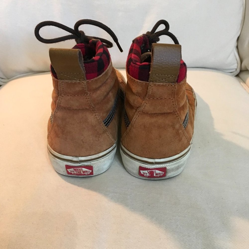 Vans Unisex SK8-Hi Skate Sneakers - Picture 3 of 6